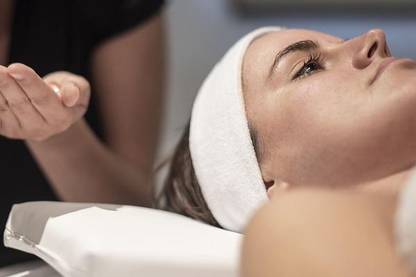 CRANIO-FACIAL MASSAGE CRANIO-FACIAL MASSAGE