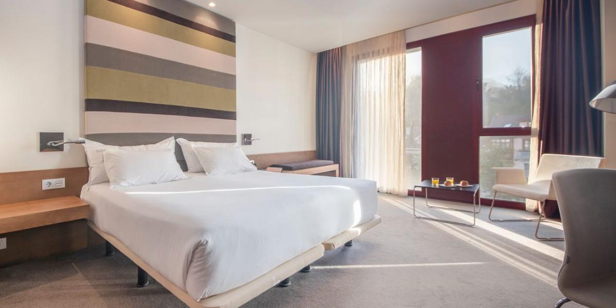 Doppelzimmer Blau Hotel Las Caldas Asturien Doppelzimmer Blau Hotel Las Caldas Asturien