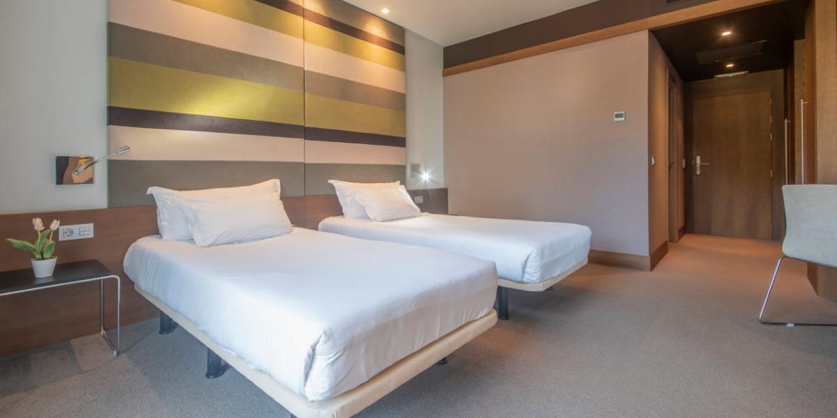 Двухместный смежный номер Blau Hotel Las Caldas Астурия Двухместный смежный номер Blau Hotel Las Caldas Астурия