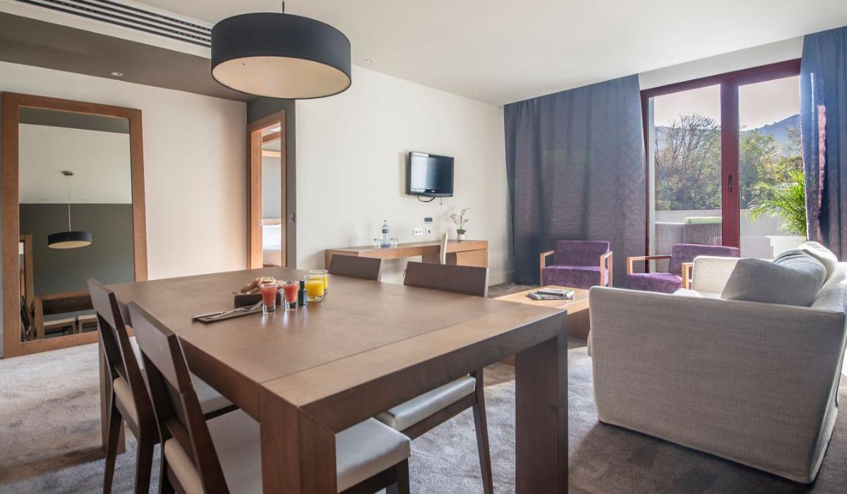 Suite Blau Hotel Las Caldas Asturias Suite Blau Hotel Las Caldas Asturias