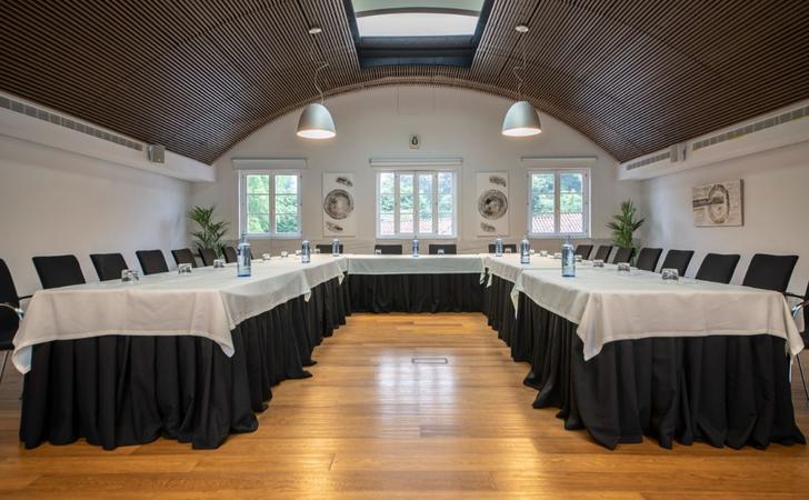 Peña Avis Lounge Blau Hotel Las Caldas Asturias Peña Avis Lounge Blau Hotel Las Caldas Asturias